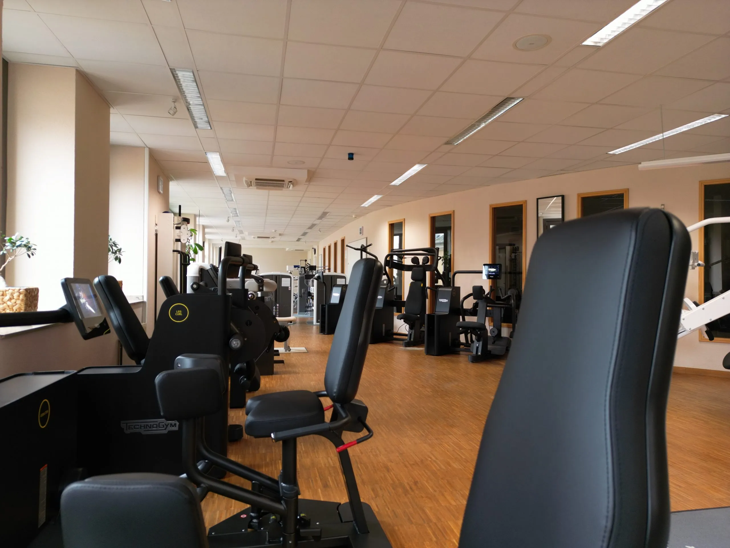 Weitwinkelblick über die Trainingsfläche des FPZ Halle